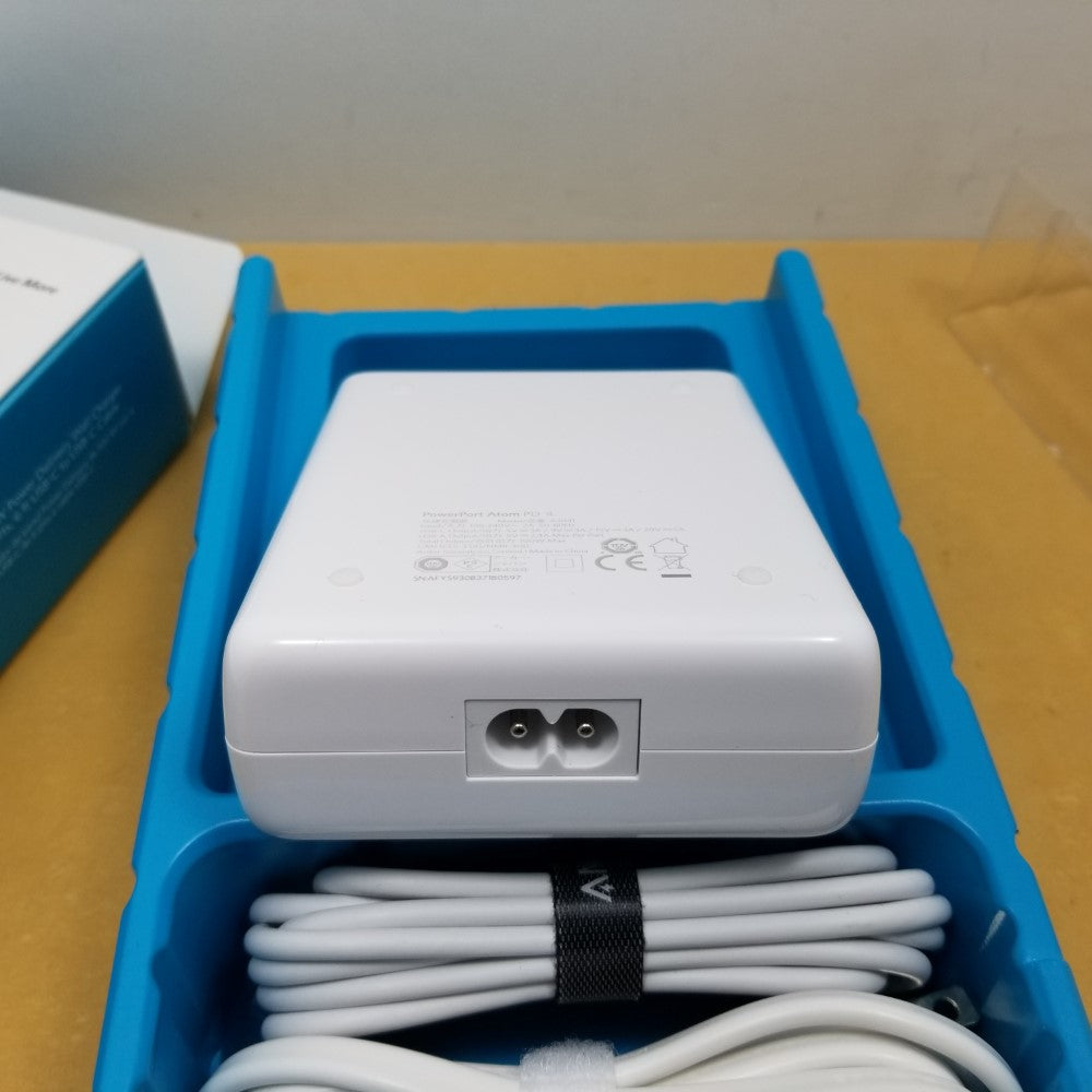 ANKER PowerPort Atom PD 100W USB-C PD and USB C to C Cable 6ft - White