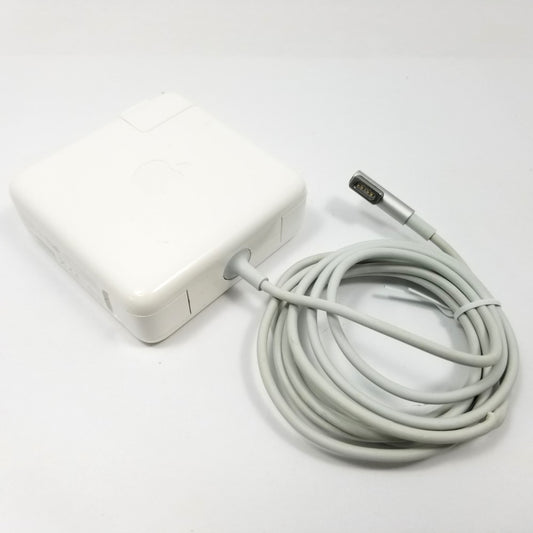 APPLE MagSafe 85W Power Adapter for 15" and 17" MacBook Pro MC556LL/A - White