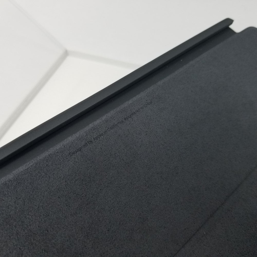 APPLE Smart Cover for Pad Pro and iPad Air - trademark stamp