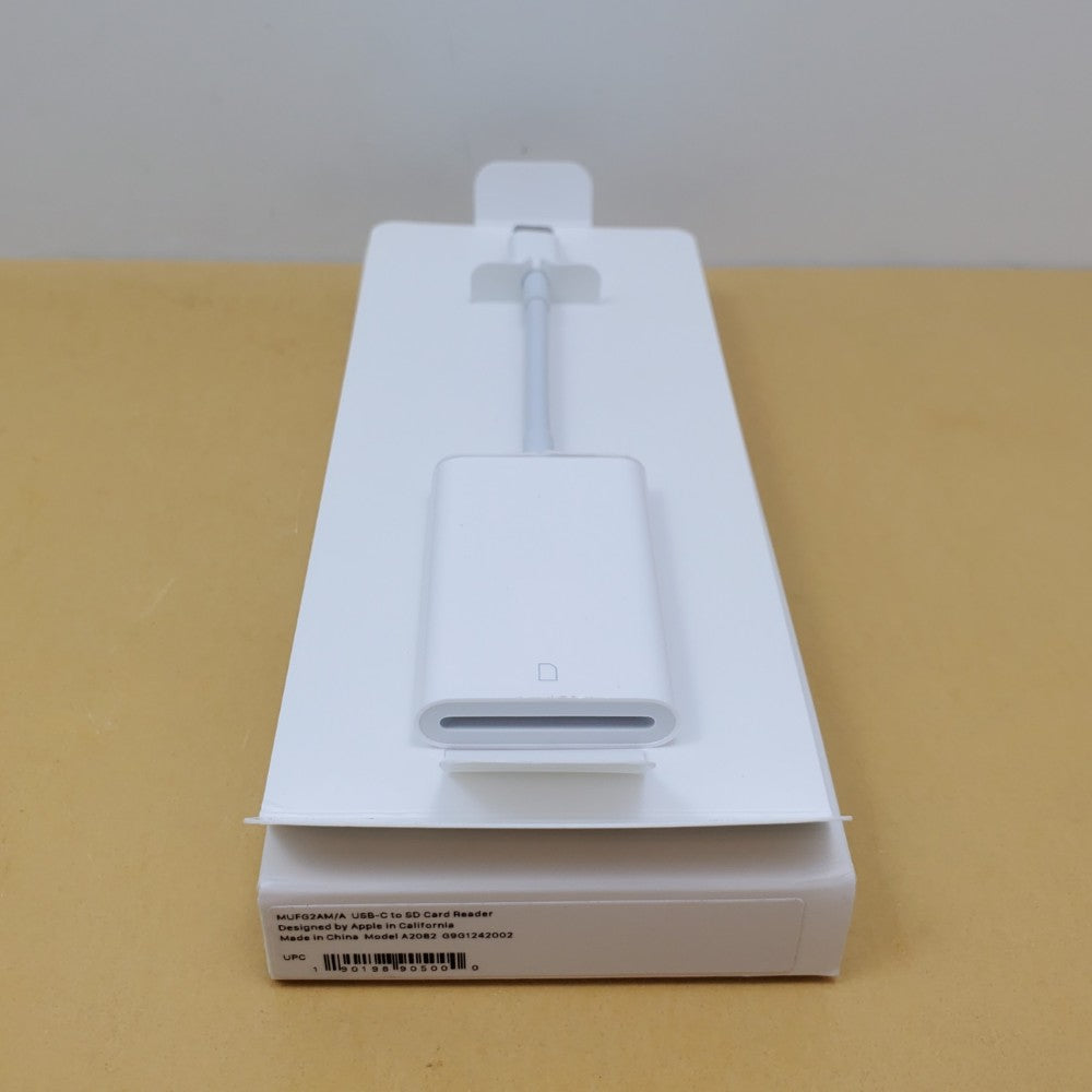 APPLE USB-C to SD Card Reader MUFG2AM/A - Female card slot