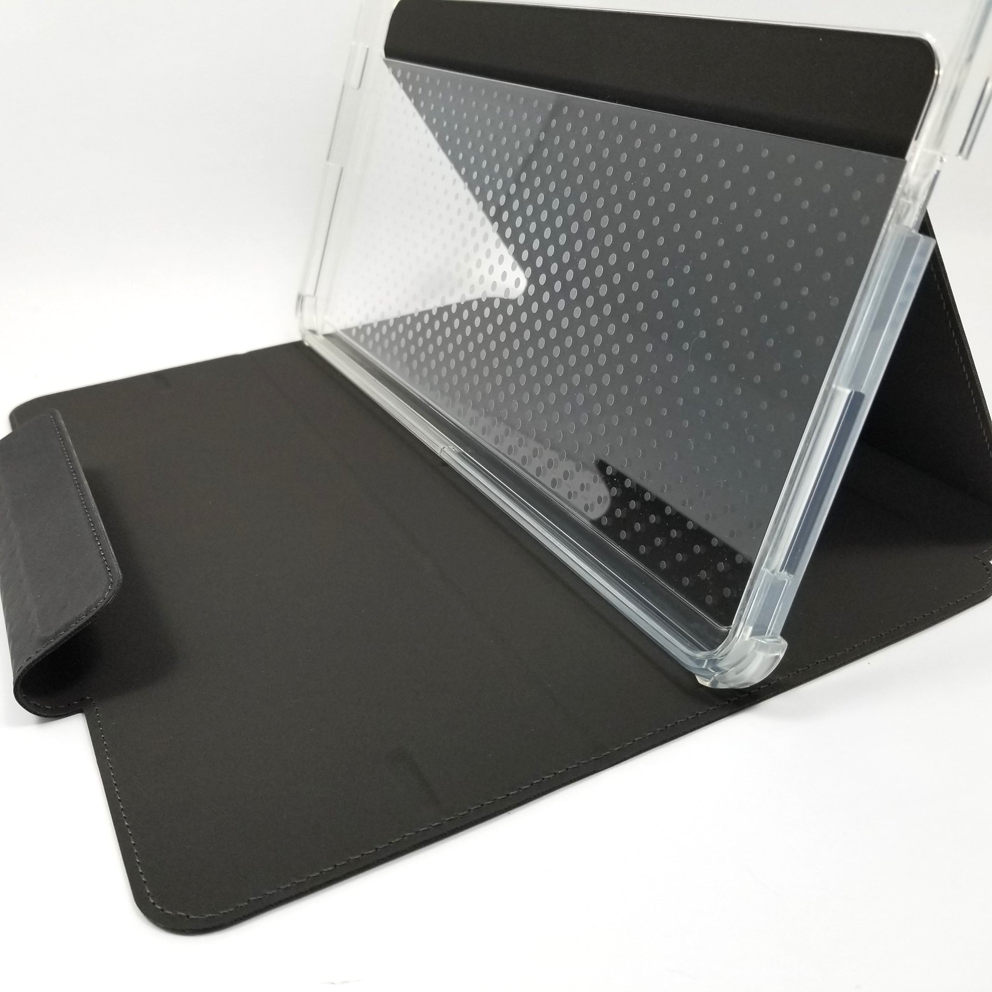 Close up of inner surfaces of UAG lucent case.